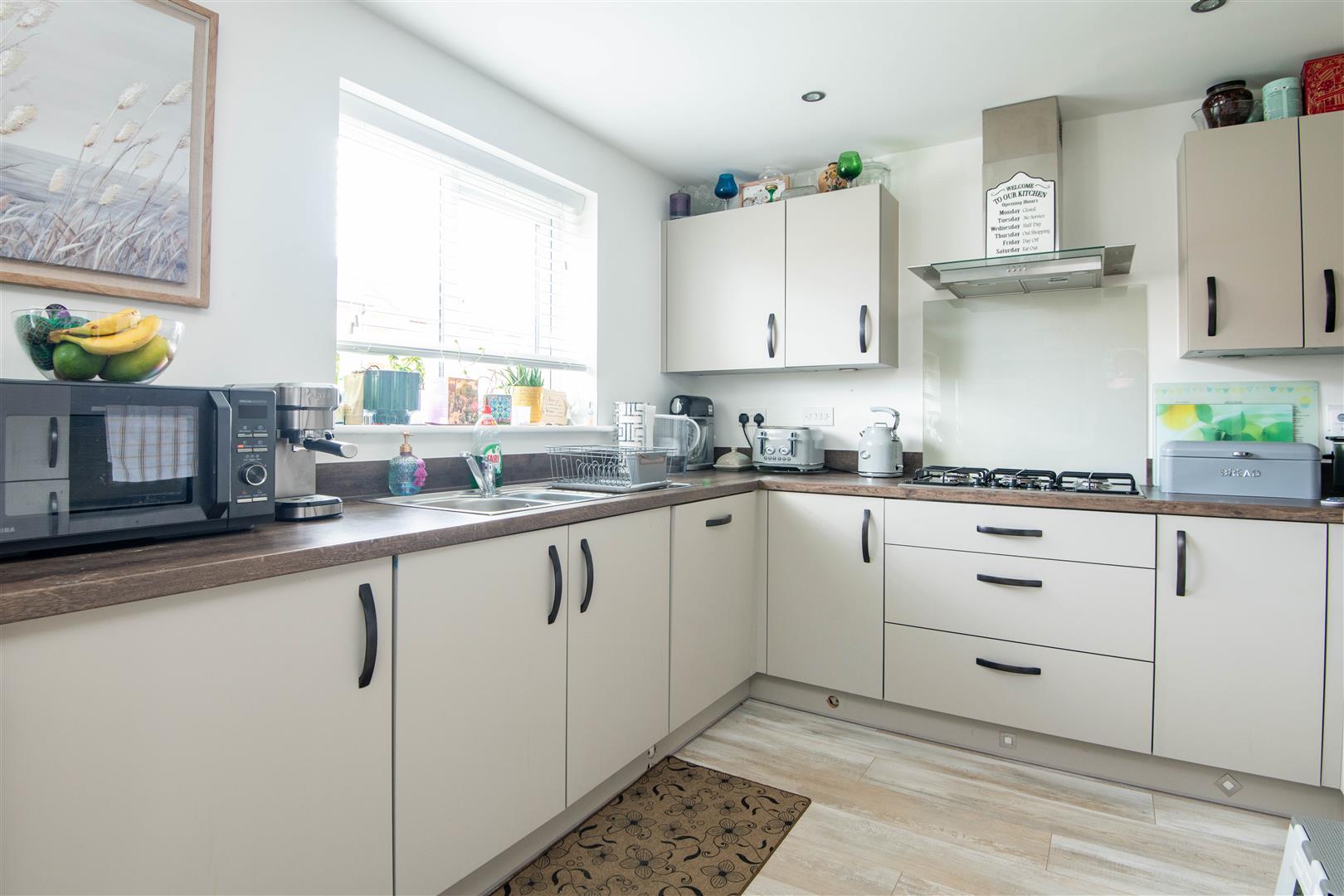 4 bed property in Burstock Drive, Preston